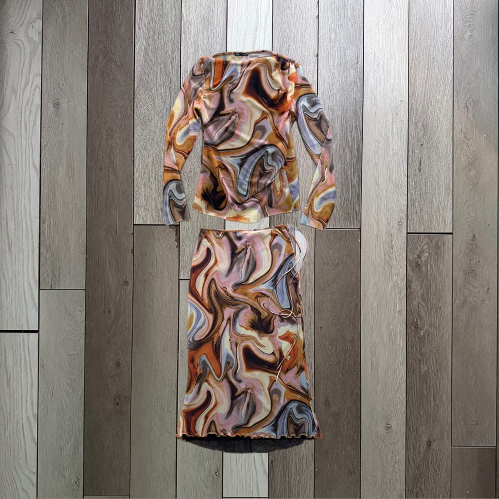 Zara Multicolor Swirl Long Sleeve Dress